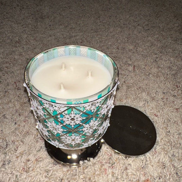BBW  gel flake candle holder ❄️ - Picture 11 of 13